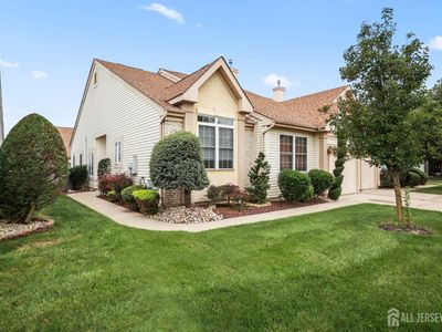 25 Wellfleet St, Monroe Township, NJ, 08831