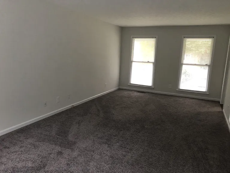514 Fisk Rd — Photo 4