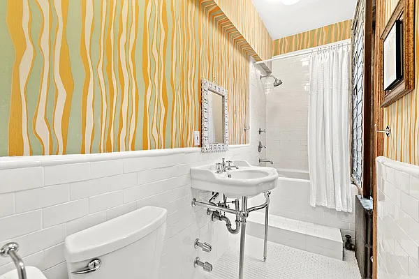 Rented by Corcoran | media 15