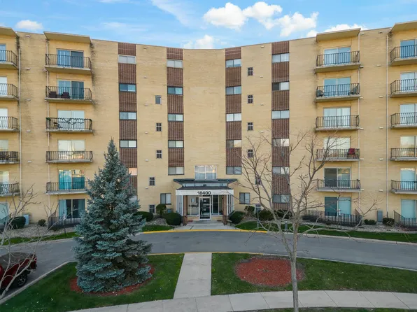 18400 Cherry Creek Dr APT 507, Homewood, IL 60430