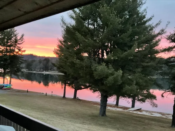 50 Hooppole Ct, Oakland, MD 21550