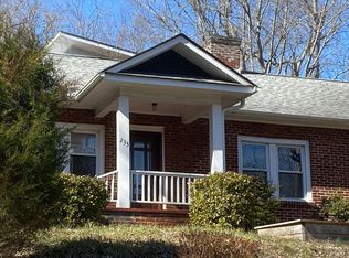 233 Fairfax Ave, Asheville, NC 28806