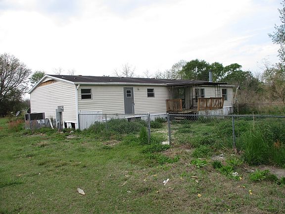 4th image of 262 N Highway 125