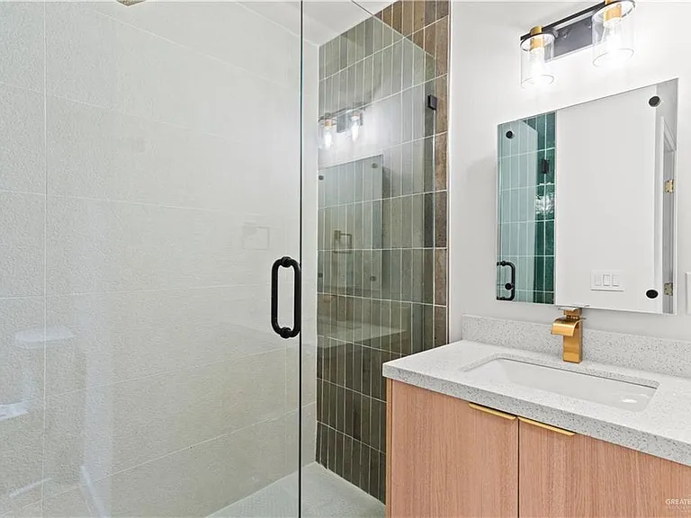1410 S 7th Ave — Photo 31