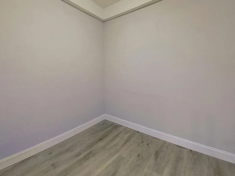 4633 Kingsbury St — Photo 22