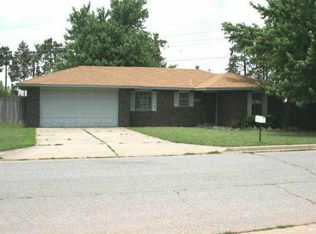 2013 E Ridgeway St, Weatherford, OK 73096