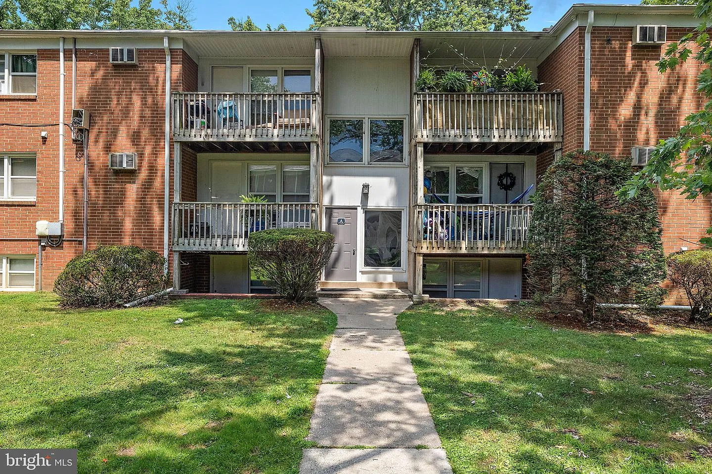 2 bed, $1,995 — Photo 2