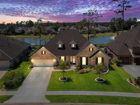 2730 Lake Shadow Dr, Conroe, TX 77385