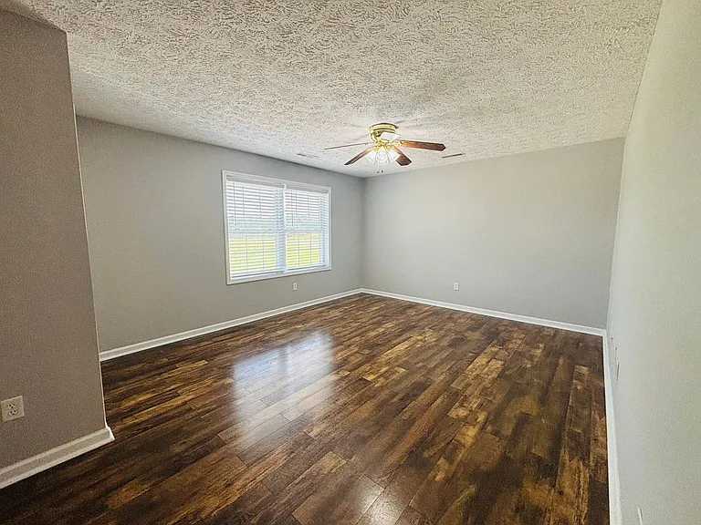 1626 Providence Blvd — Photo 12