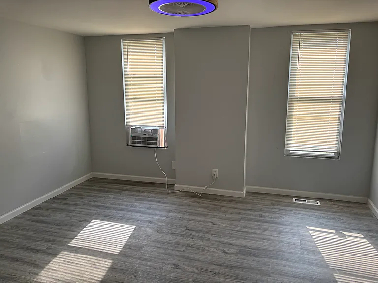 5097 Minerva Ave #1 — Photo 7