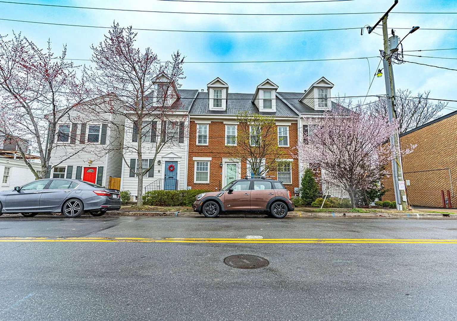 Charming Home in Old Town West — Photo 1