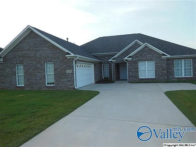 128 Danika Dr NW — Photo 28