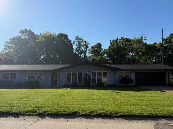 12208 Courtwick Dr, Saint Louis, MO 63128