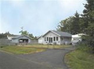 558 Meadow Ave NE, Ocean Shores, WA