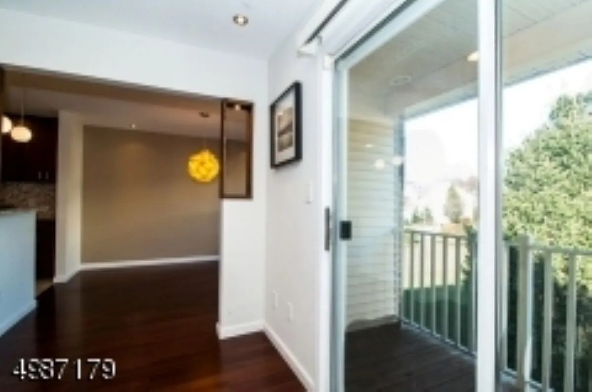 3 bed, $3,150 — Photo 4