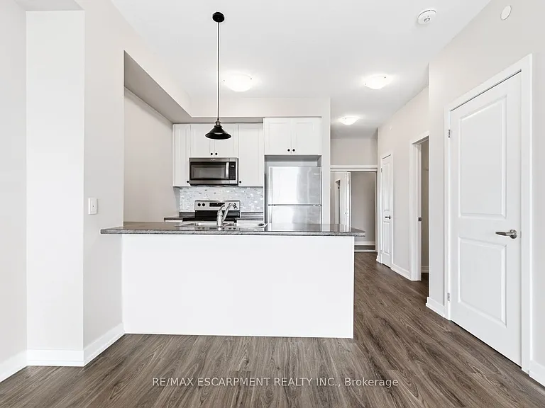 450 Dundas St E #1113 — Photo 18