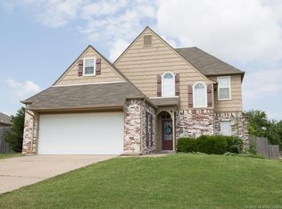 11702 S Fir Ave, Jenks, OK 74037