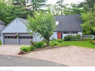 6 Laurel Ln, Avon, CT 06001
