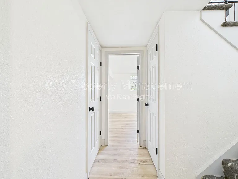1406 N Ponca Dr — Photo 16