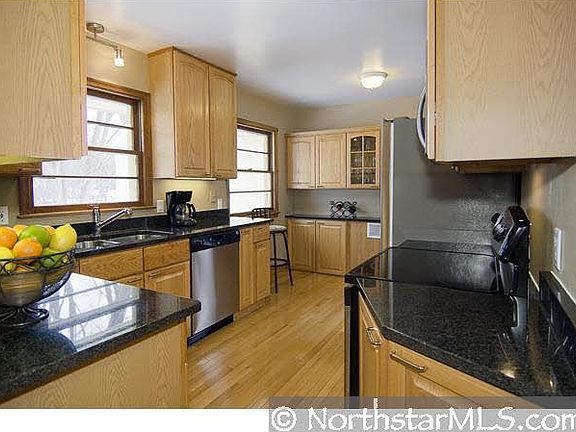 4th image of 4209 Wooddale Avenue S