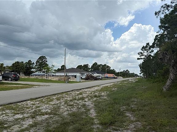 3rd image of 1077 Jaguar BLVD