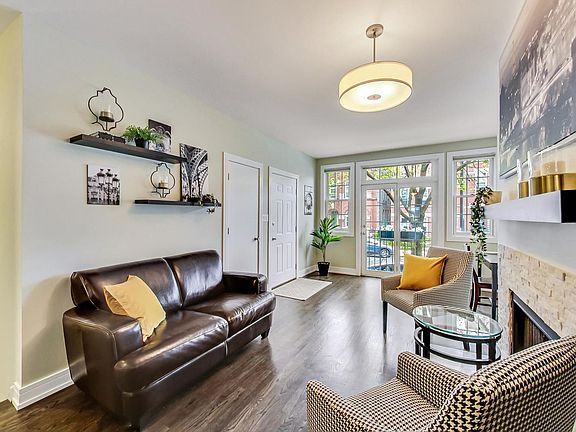 4th image of 1742 W Huron St #1