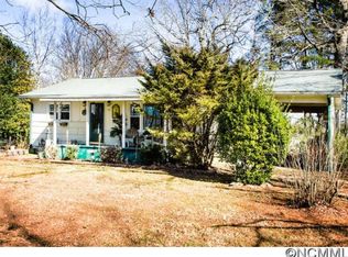 106 Dawley Dr, Hendersonville, NC 28791