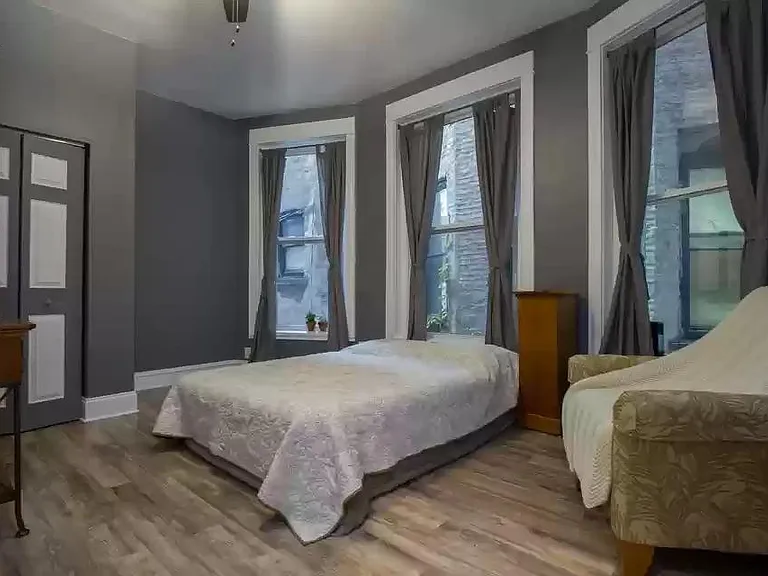 839 E Drexel Sq #1 — Photo 9