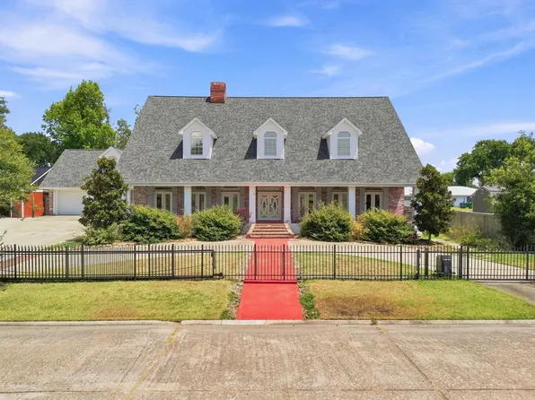 1603 Rose Ln, Sulphur, LA 70663