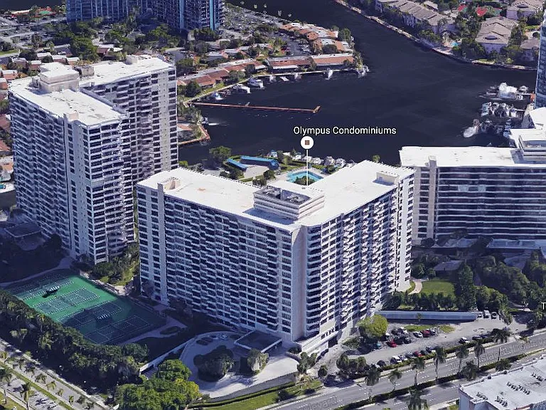 500 Three Islands Blvd #520 — Photo 2