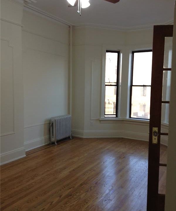2nd image of 324 7th Ave Ste A