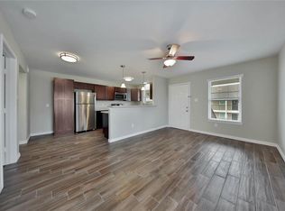 1114 W 25th St #14, Houston, TX 77008