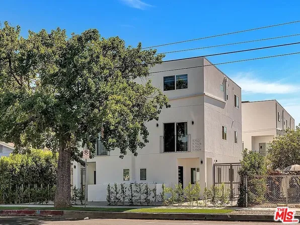 5750 Kester Ave, Van Nuys, CA 91411