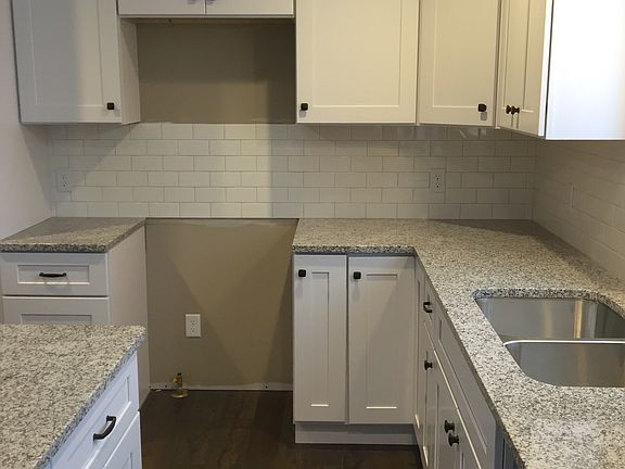5th image of 6790 Chandler Dr NE
