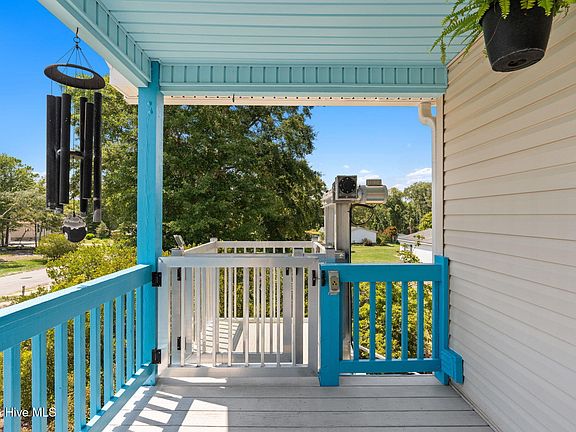 4th image of 2035 Lakeside Avenue SW