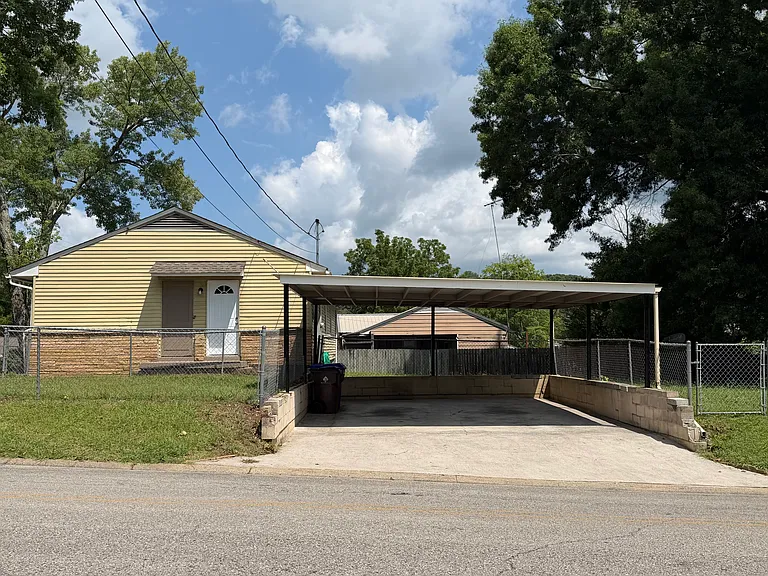 90 Arkansas Ave — Photo 11