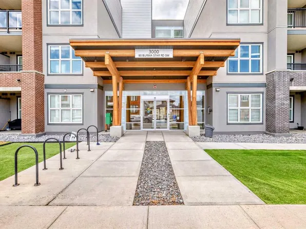 95 NE Burma Star Rd SW #3210, Calgary, AB T3E 8A9