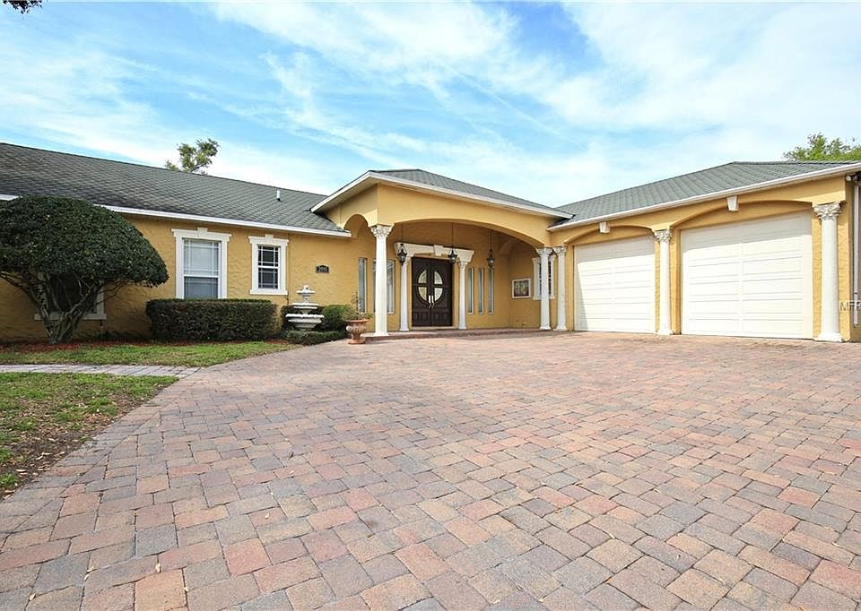 1st image of 2001 Lake Dr