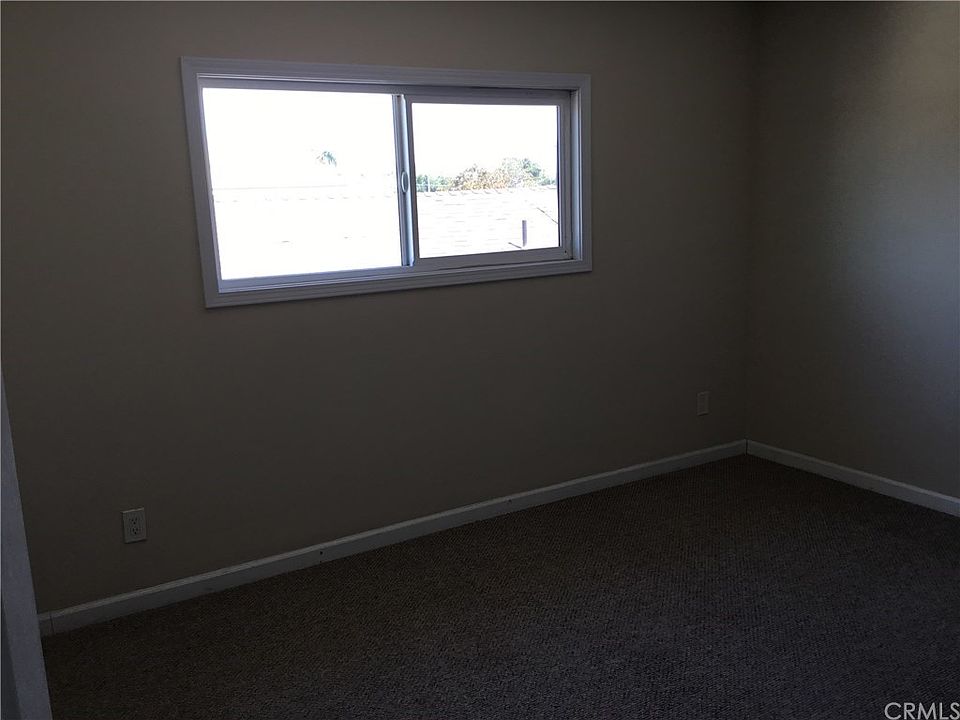 2nd image of 923 McDonald Ave #2