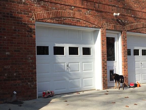 3rd image of 31 Cantrell Ln