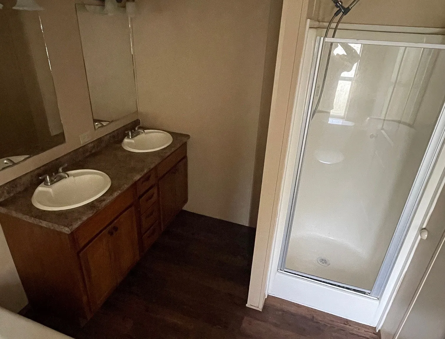 Pelican Estates — Photo 1