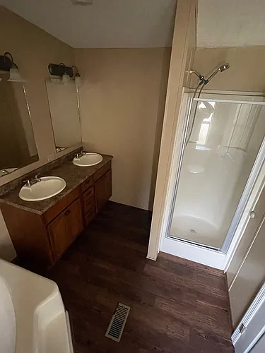 Pelican Estates Photo 1