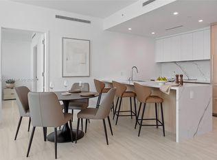2411 Laguna Cir #2802, Miami, FL 33181