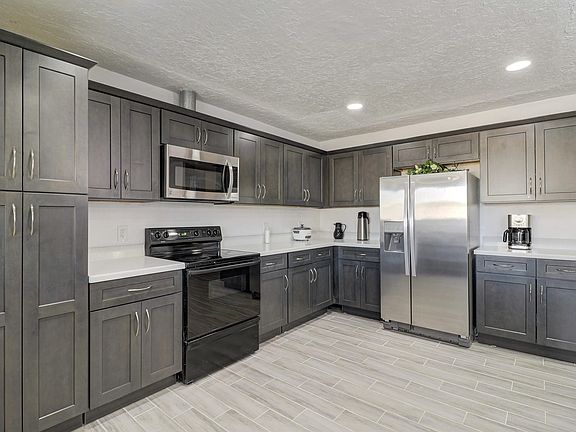 2nd image of 9002 W Heatherbrae Dr