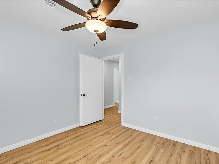 11018 Long Gate Dr — Photo 24