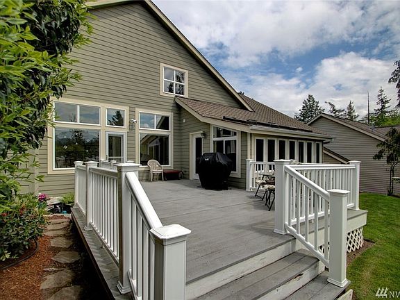 3rd image of 4914 New Woods Pl