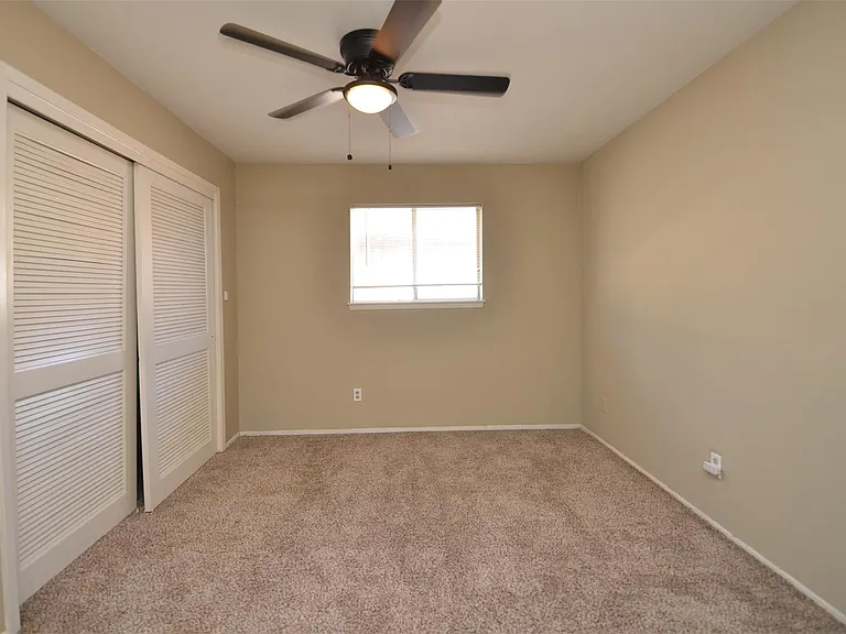 5993 Allday Dr #B — Photo 32