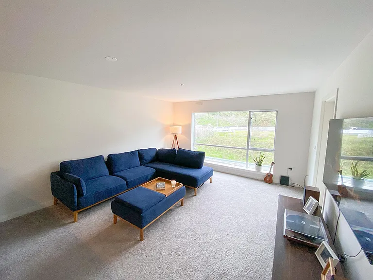 321 10th Ave S #706 — Photo 2
