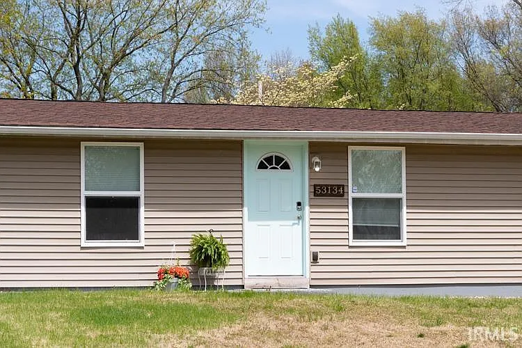 53134 Peggy Ave photo 1