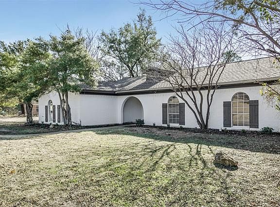 2nd image of 8709 Hidden Hill Dr